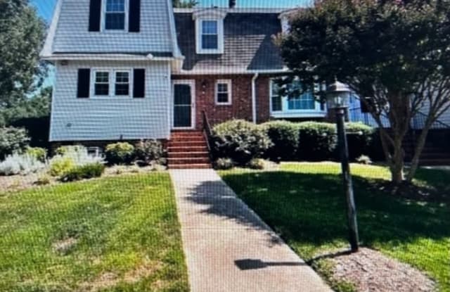 901 Hampshire Court - 1 photos photos