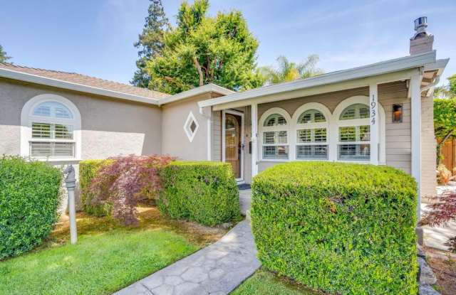 Charming 3 bedroom, 1 bathroom single family home in Santa Clara Gallery 3