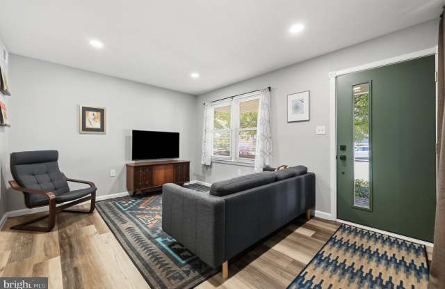1012 PEACH ORCHARD Lane Gallery 4