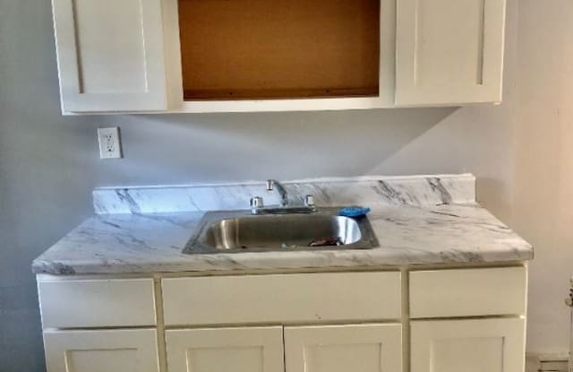 256-258 PRINCETON AVE B2 - 256 Princeton Ave, Jersey City, NJ 07305