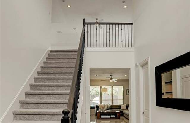 1823 JADE HOLLOW Lane Gallery 4