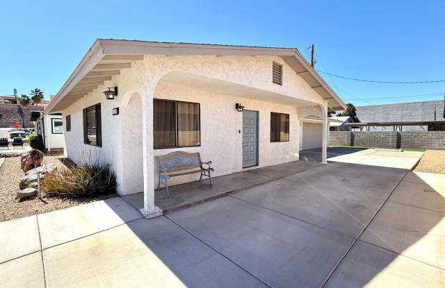 Charming 3BR Home w/ River Views, Open Floor Plan & Island Kitchen- Available Now! photos photos