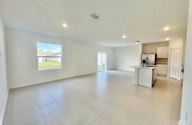 Peace Creek Reserve - 2025 Lennar Home Gallery 4