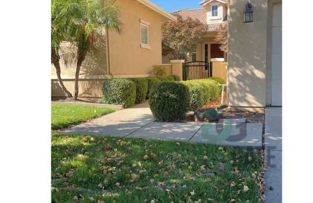 Modesto Home in Gated Community with Well-Maintained 3 Bedrooms + 1 Office Room with Additional Den Space Gallery 3