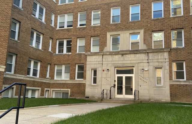 Howard Manor - Affordable Housing Gallery 2
