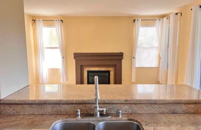Four Bedroom 2.5 Bath House in Poway School District Gallery 4