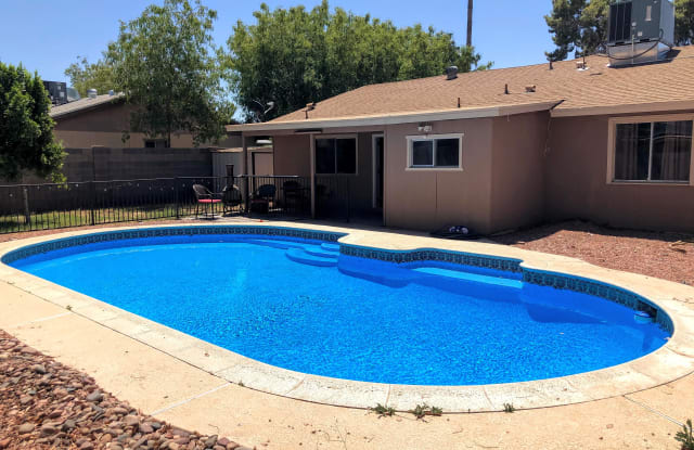 4038 E Alta Vista Road - 4038 East Alta Vista Road, Phoenix, AZ 85042