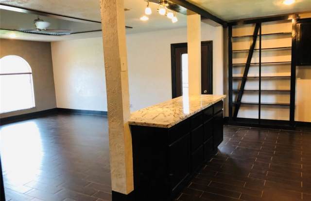 6374 French Chateau Drive Gallery 4