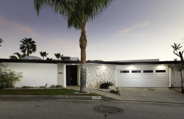 6530 LAKERIDGE Road - 6530 W Lakeridge Road, Los Angeles, CA 90068