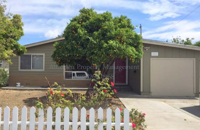 Updated Sunnyvale 4BR/3BA Home Near HWY 101 & 237! Pets Negotiable!! photos photos Updated Sunnyvale 4BR/3BA Home Near HWY 101 & 237! Pets Negotiable!! photos photos