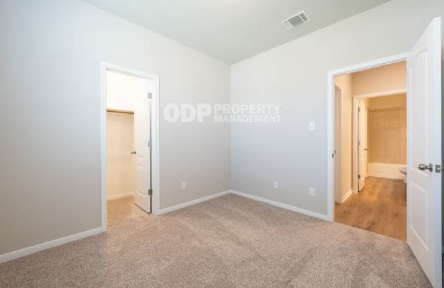 Available now! Spacious 4 Bedroom Home in South Temple – Friars Creek Neighborhood Gallery 4