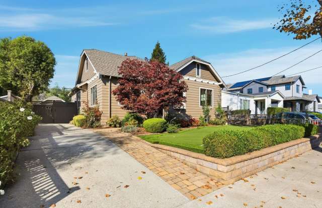 Fully Furnished , New Remodeled Burlingame Home Just Blocks from Broadway - 1212 Mills Avenue, Burlingame, CA 94010