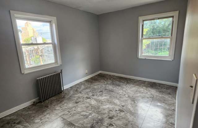 70 Crawford St - 70 Crawford Street, Newark, NJ 07102