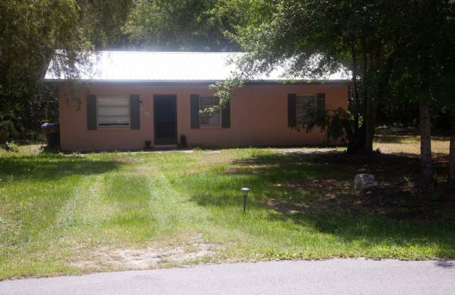 **Move-In Ready 3BR/1BA Block Home with Fully Renovated Bathroom** Gallery 3