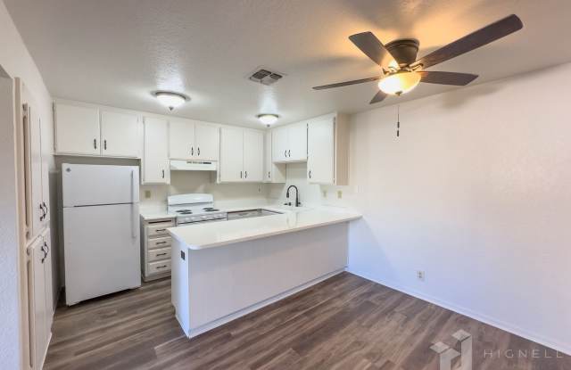 Tuscan Villa Apartments Gallery 2