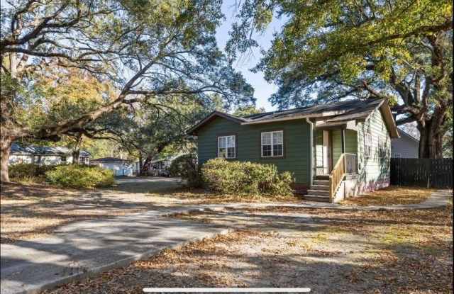 2679 Olympia Avenue photos photos