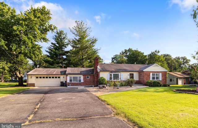 5601 DAWES Avenue - 5601 Dawes Avenue, Bailey's Crossroads, VA 22311
