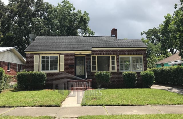 1122 W 9th St - 1122 West 9th Street, Jacksonville, FL 32209