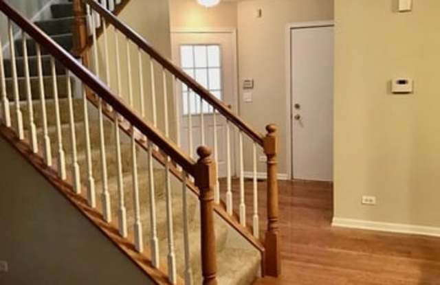 2383 Stoughton Circle Gallery 2