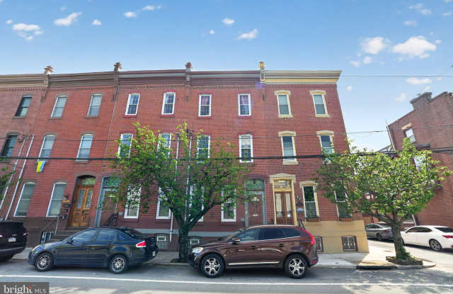 2424 POPLAR Street photos photos