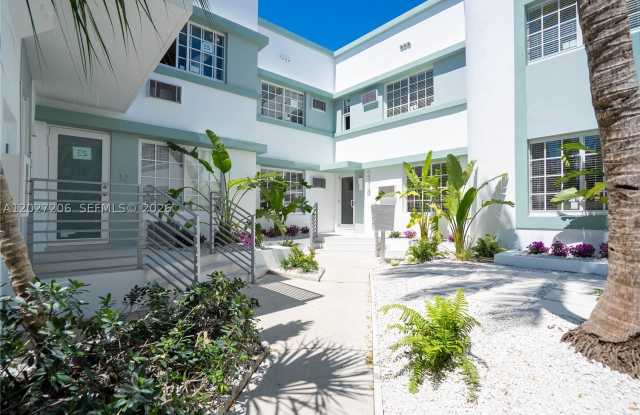 2418 Flamingo Dr photos photos