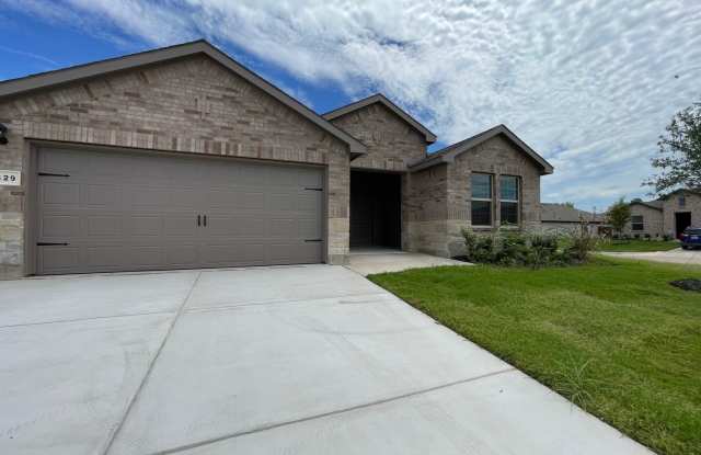 AVAILABLE NOW NEW CONSTRUCTION 3 BEDROOM 2 BATH HOME IN CLEBURNE photos photos