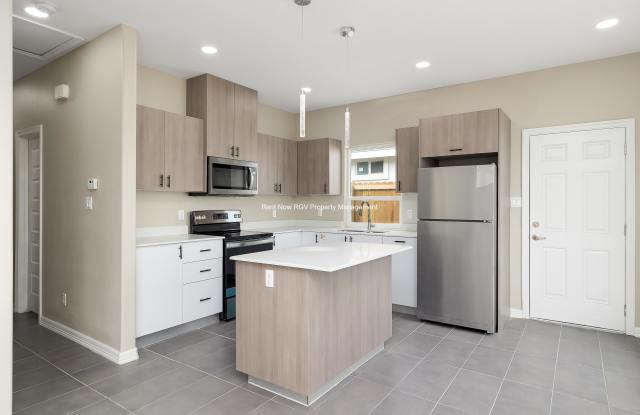 3505 Frio Ave - 3505 Frio Avenue, McAllen, TX 78504