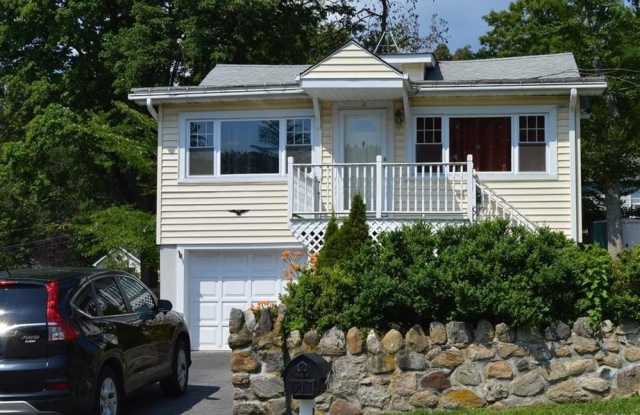 14 Bridge Lane photos photos