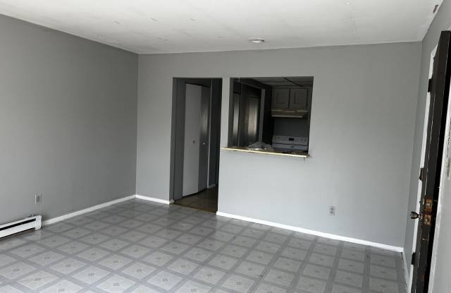 561 Ashland Avenue photos photos