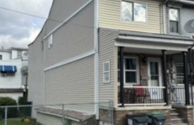 219 W Mahanoy St - 219 West Mahanoy Street, Mahanoy City, PA 17948