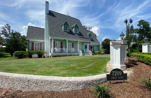 Beautifully FURNISHED 3bd/2.5 BA Home NO CATS photos photos