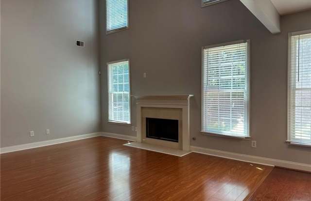 669 Maple Grove Way Gallery 3