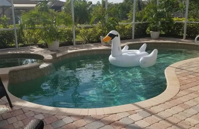3323 SE 15th AVE - 3323 Southeast 15th Avenue, Cape Coral, FL 33904