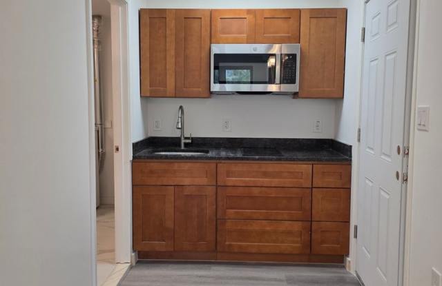 Brand-New Studio Apartment in the Heart of Queen Village Gallery 4