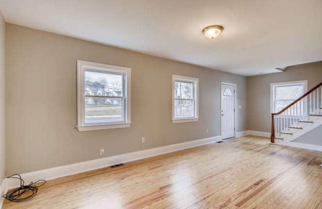 124 New County Road Gallery 3