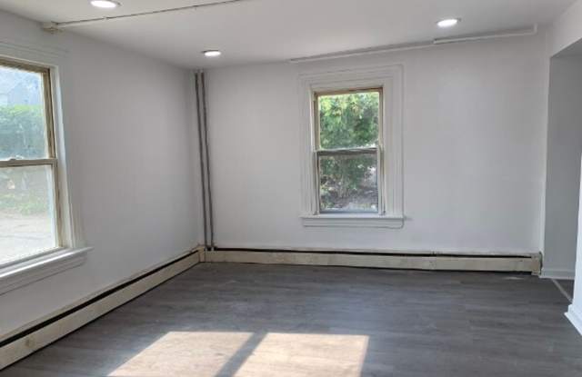 32 S Penn Street photos photos