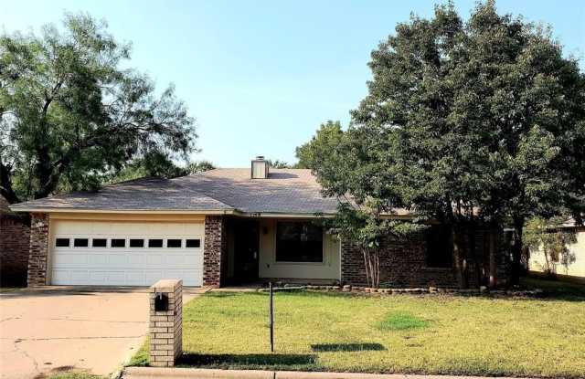 1518 Seamans Way - 1518 Seaman's Way, Abilene, TX 79602