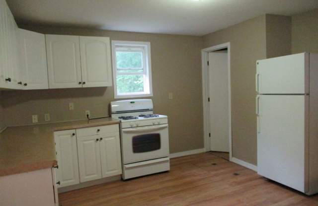 2 bedroom house with a shed. photos photos