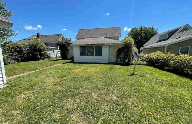 4 bedroom 1.5  bath  home Gallery 4