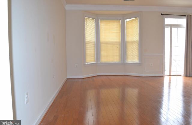 13657 VENTURI LANE Gallery 4