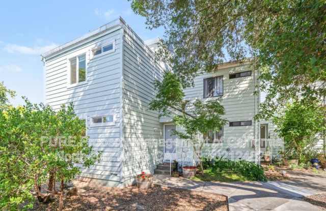 234 COURTYARDS E photos photos