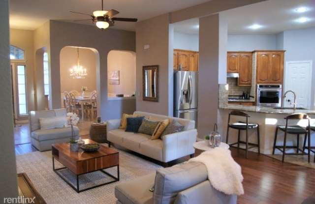 2808 Stanford Dr Gallery 4