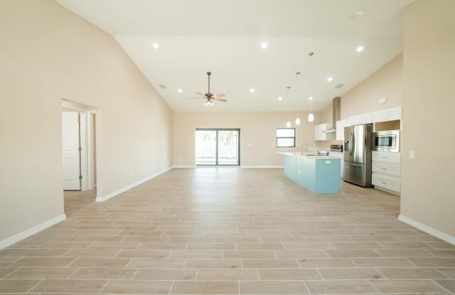 9408 Portillo Avenue Gallery 2
