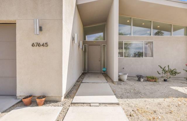 67645 Long Canyon Lane Gallery 2