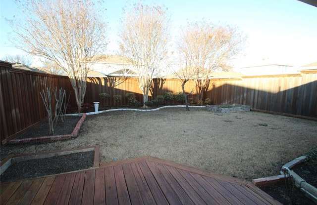 1517 Summerfield Drive Gallery 3