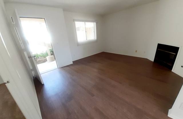 3127 Foothill Blvd. Gallery 4