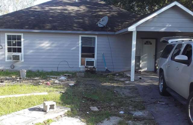 14631 Bonham St - 14631 Bonham Street, Cloverleaf, TX 77015