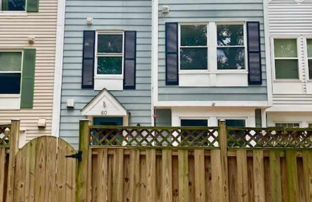 60 Whitechurch Court photos photos