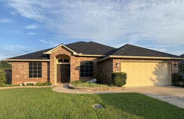 LEGACY SUBDIVISION IN NORTH BOSSIER (BENTON SCHOOLS) - 2305 Tallgrass Circle, Bossier County, LA 71111
