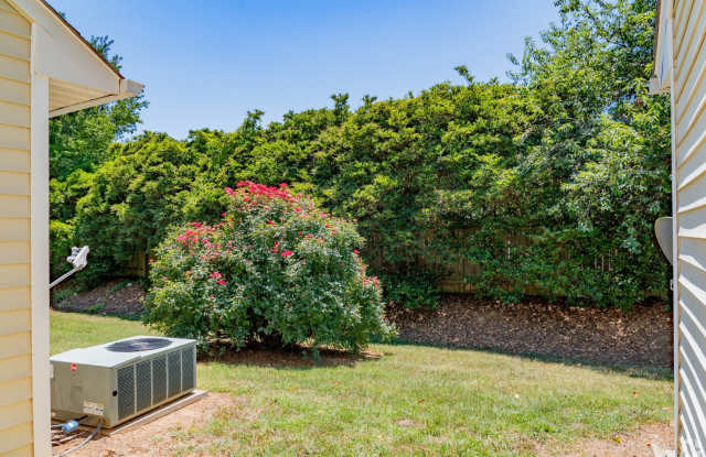 Maple Ridge Apartments photos photos